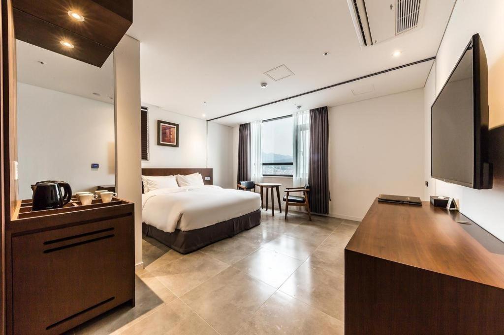 Cs Premier Hotel Seoel Buitenkant foto